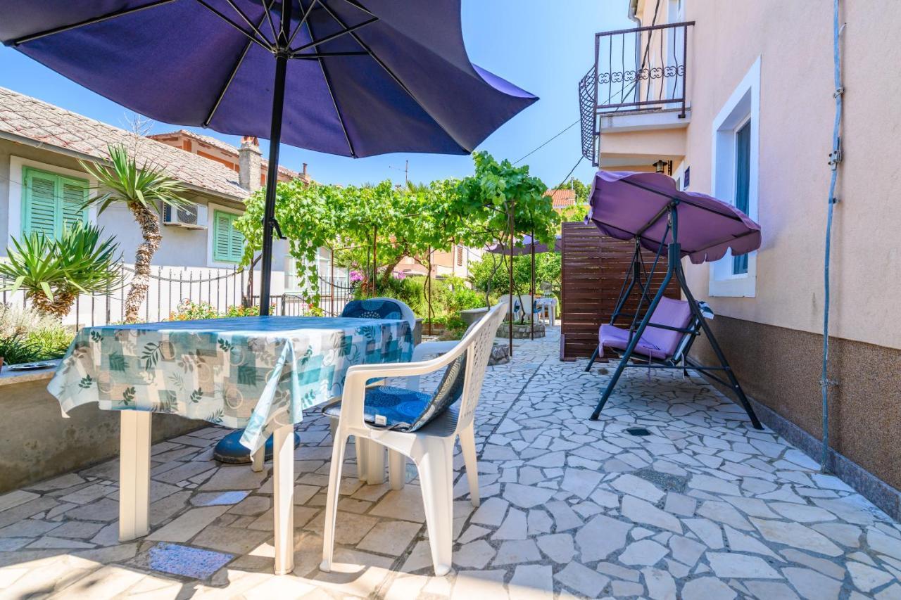 Apartmani Loreta Mali Losinj Exterior photo