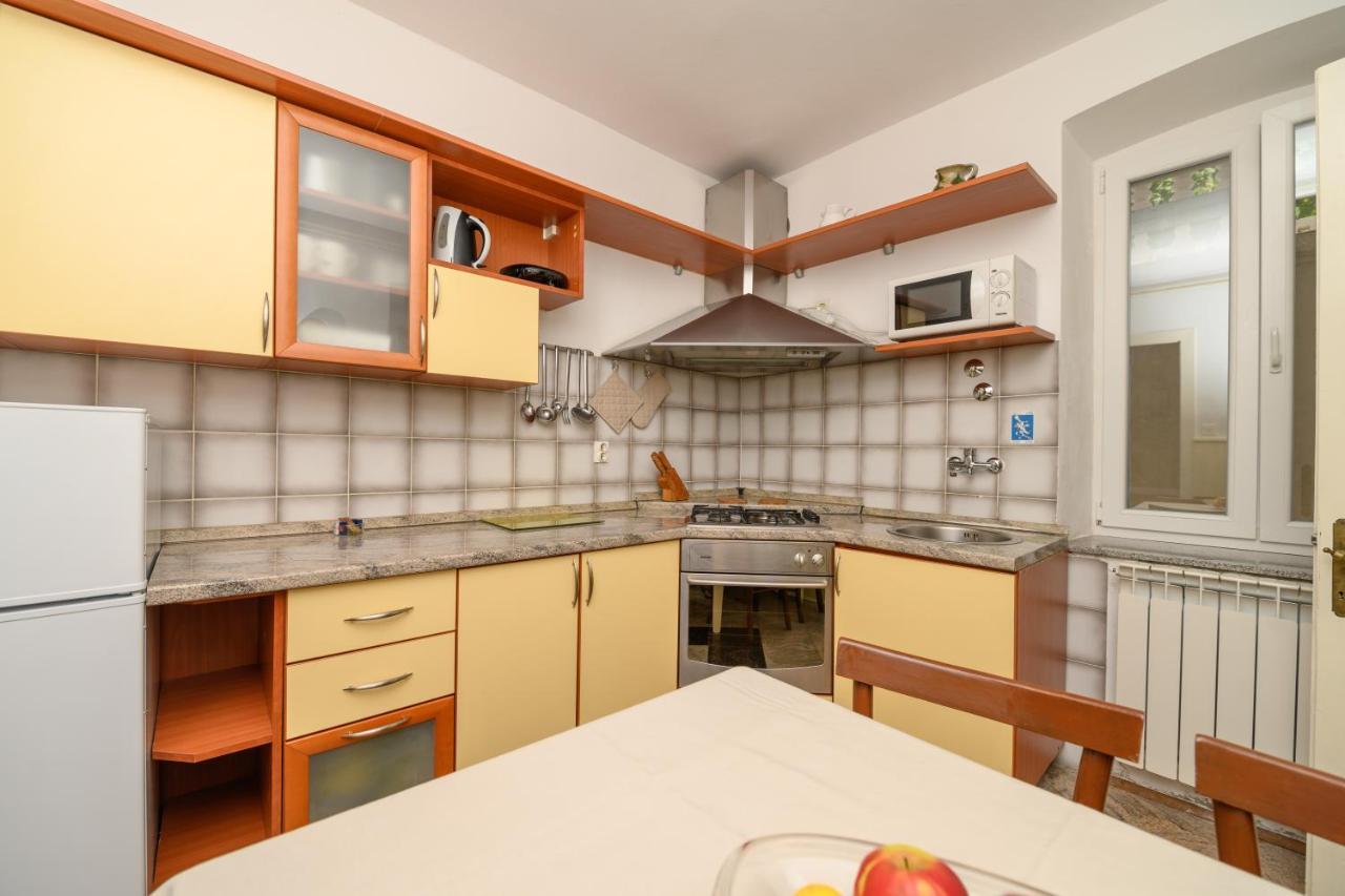 Apartmani Loreta Mali Losinj Exterior photo