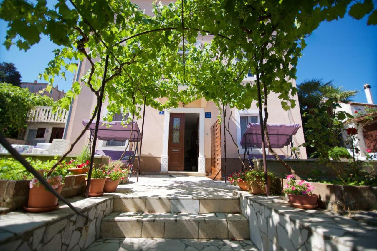 Apartmani Loreta Mali Losinj Exterior photo