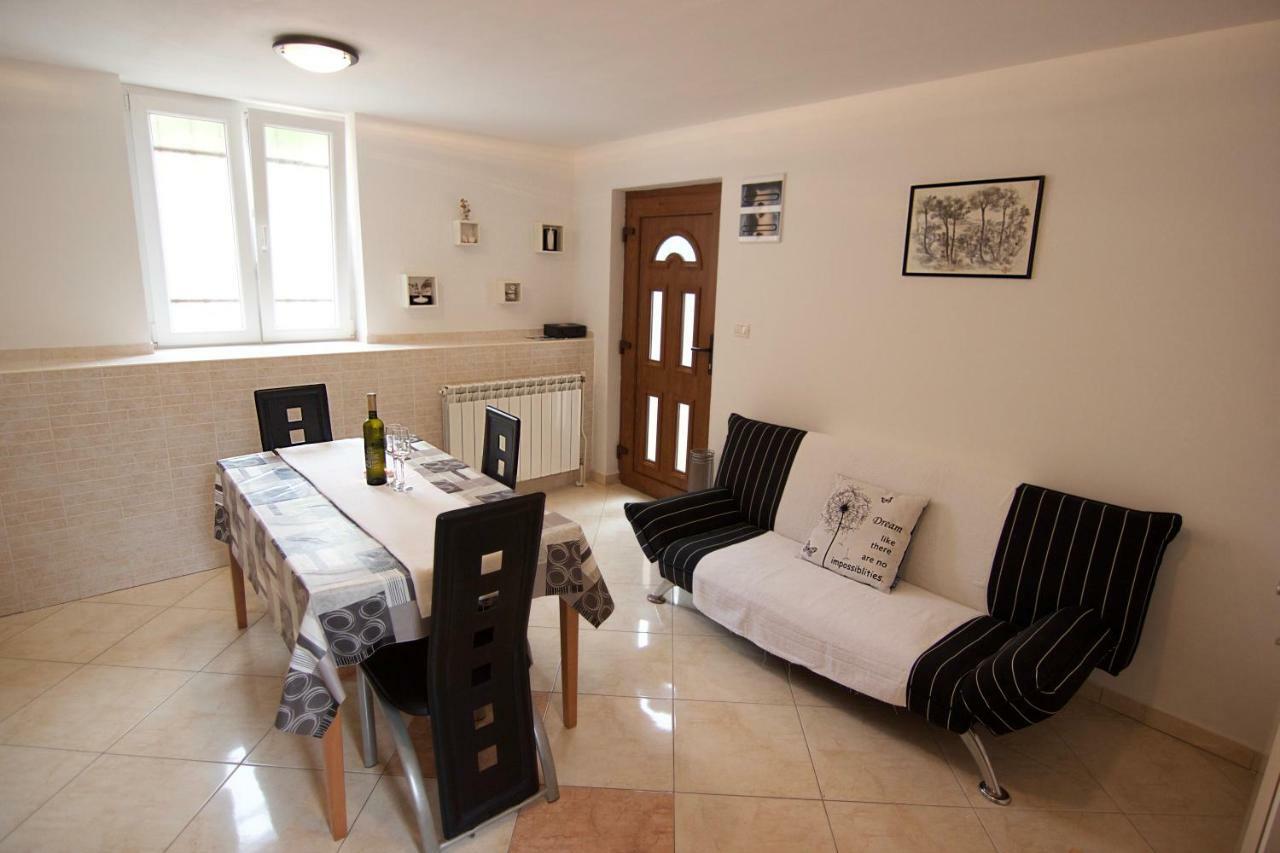 Apartmani Loreta Mali Losinj Exterior photo